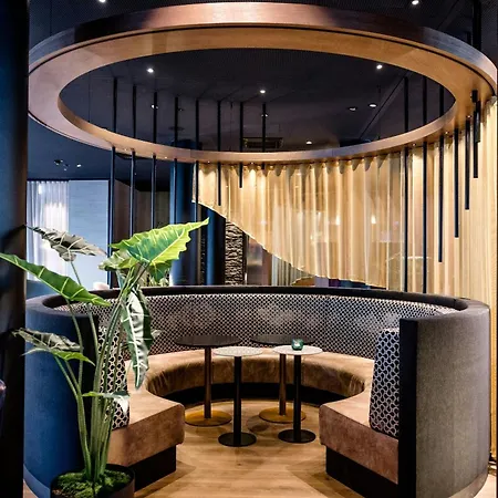 One Frankfurt-messe Hotel 3*