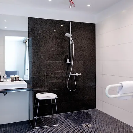One Frankfurt-messe Hotel 3*