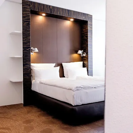 Hotel One Frankfurt-messe 3*