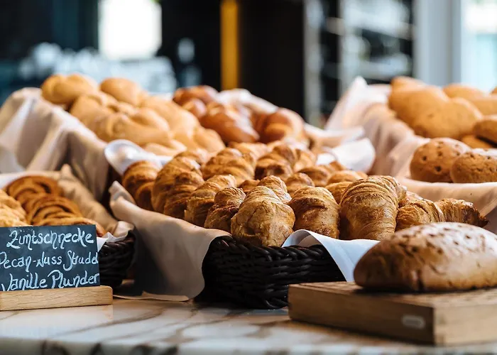 One Frankfurt Messe 3*