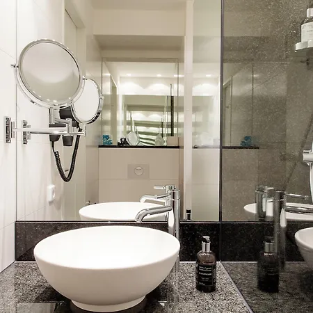 Hotel One Frankfurt Messe