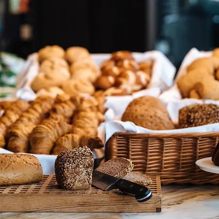 One Frankfurt Messe Hotel